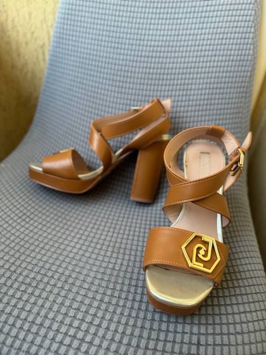 Кожени обувки на ток Liu Jo 37 размер