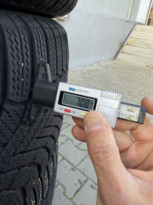 4бр Нови зимни гуми Bridgestone 275/50/20 DOT2625