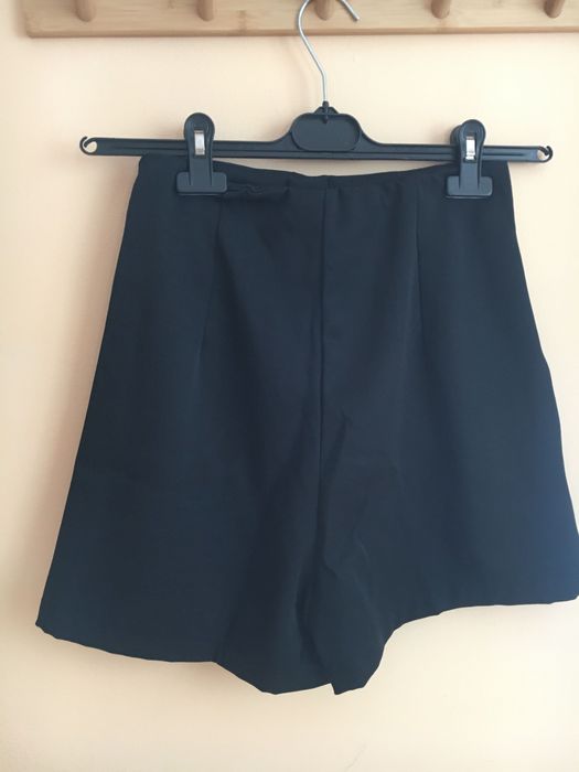 НОВИ Елегантни къси панталони