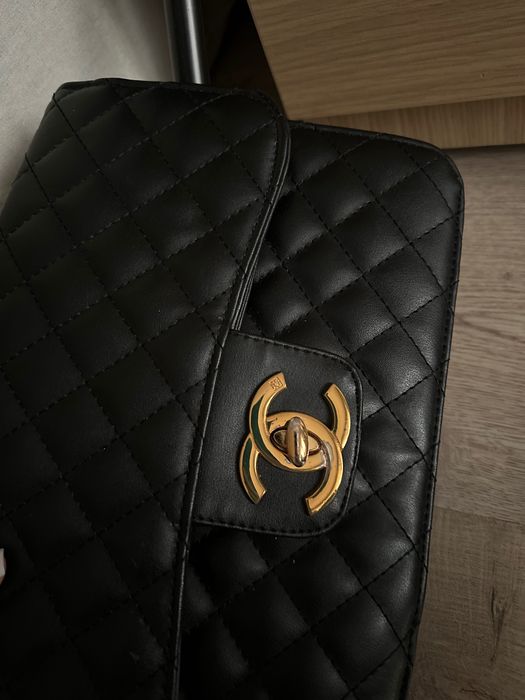 Класическа чанта Chanel!