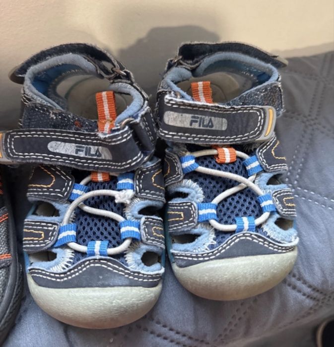 Lot sandale  mărimea 20