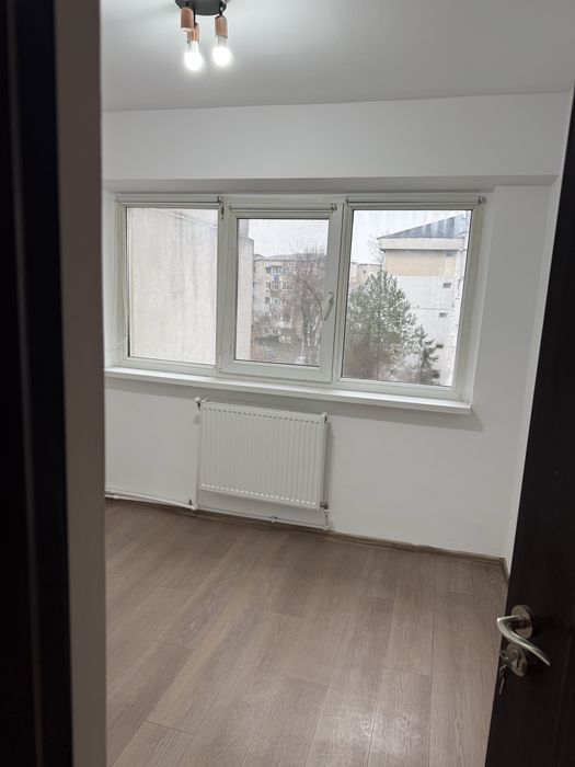Apartament Brăila: 71 mp, 3 Camere, Strada Oborului