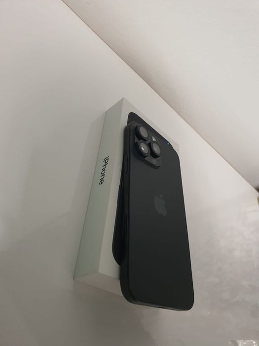 Vand Iphone 16 Pro Max