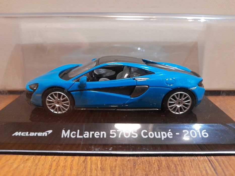 Mini gt, Ixo, Minichamps, Solido