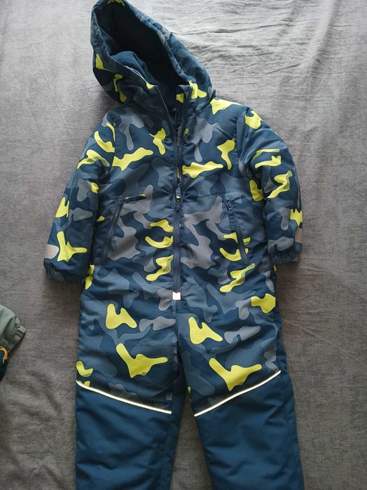 Детски якета и космонавт