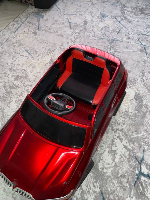 Продается детский электромобиль