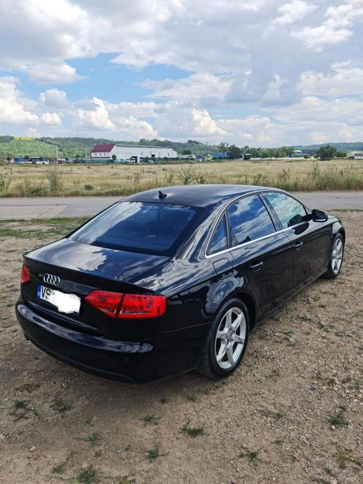 Vând Audi A4 B8 2010