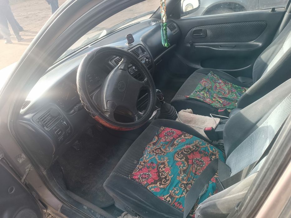 Тойота Королла 1.6