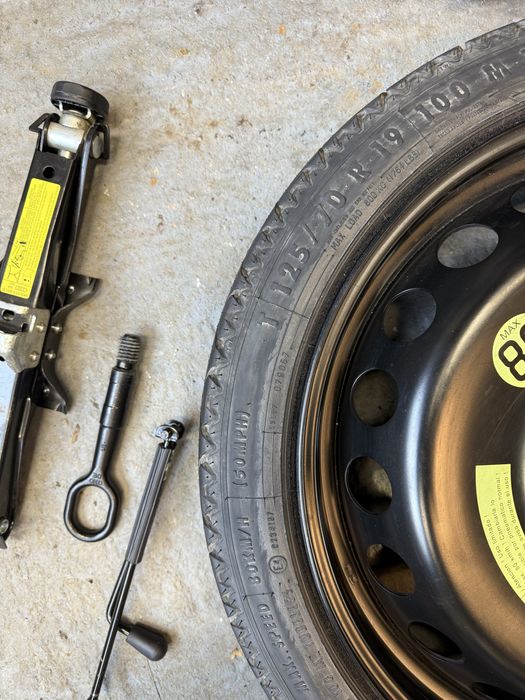 Roata de rezerva R19’ slim Audi a4 a5 a6 q5 q3 , cric original, cui