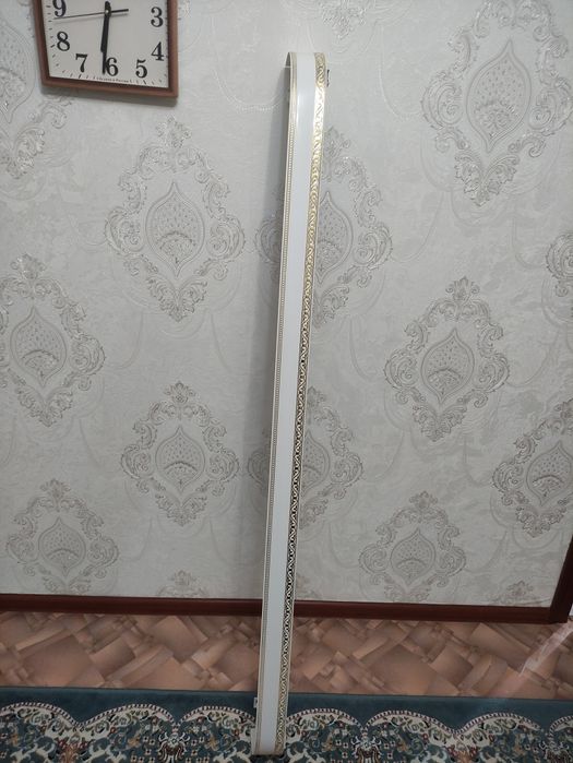Карниз настенный
