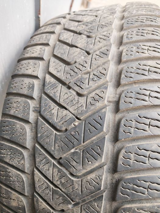 Автомобилни гуми 225/45/17