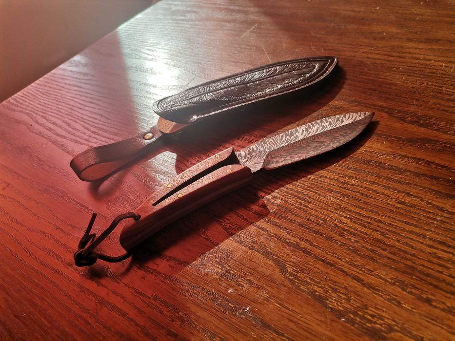професионален нож за суши и ножове с кожени калъфи