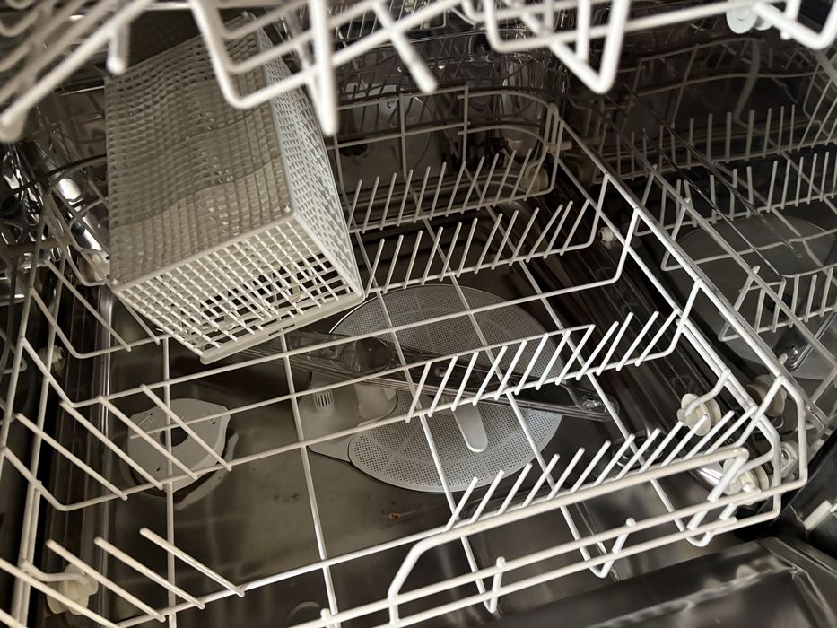 Съдомиялня indesit