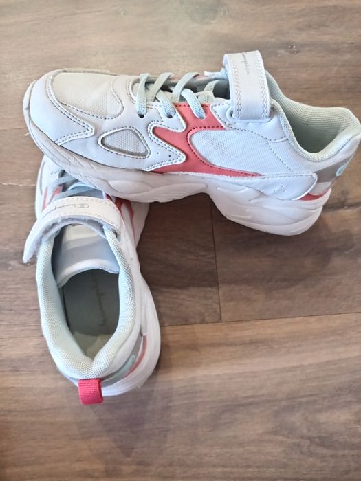 Маратонки за момиче