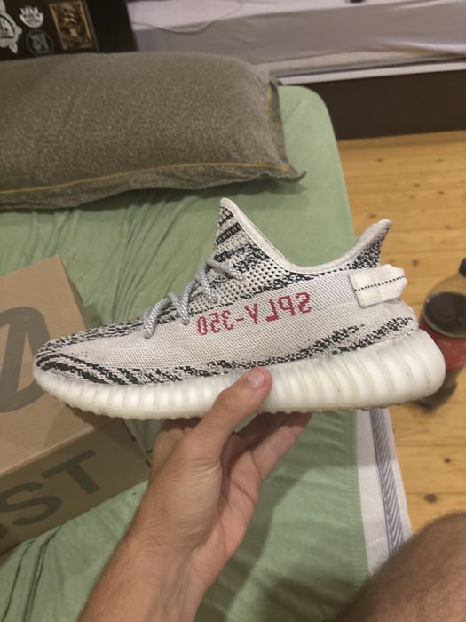 UA Yezzy 350 V2 Zebra ( висококачествени )