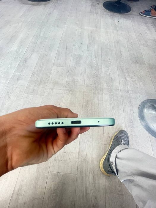 Holati yaxshi madel redmi 12S