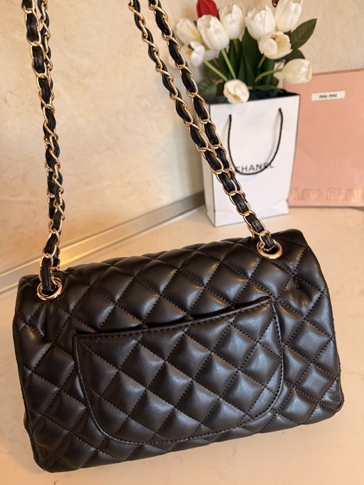 Дамска чанта Chanel Classic среден размер черна