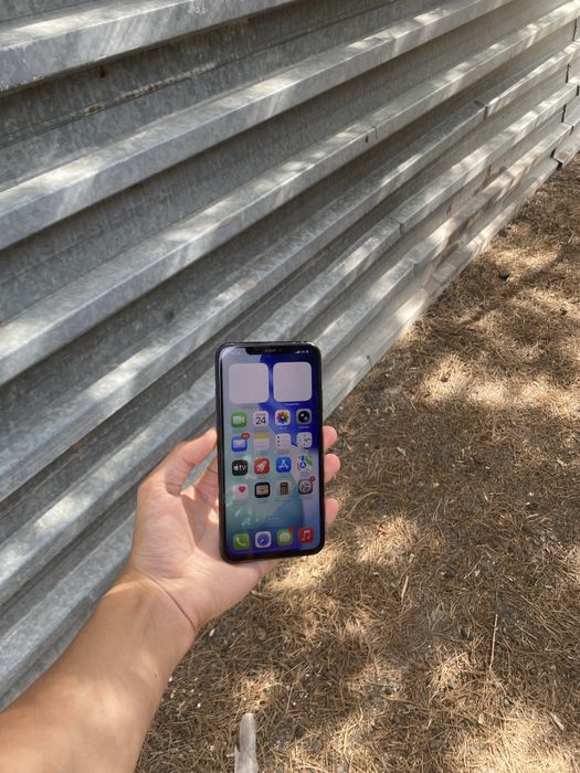 Продам срочно iPhone 11 Pro Max 64GB