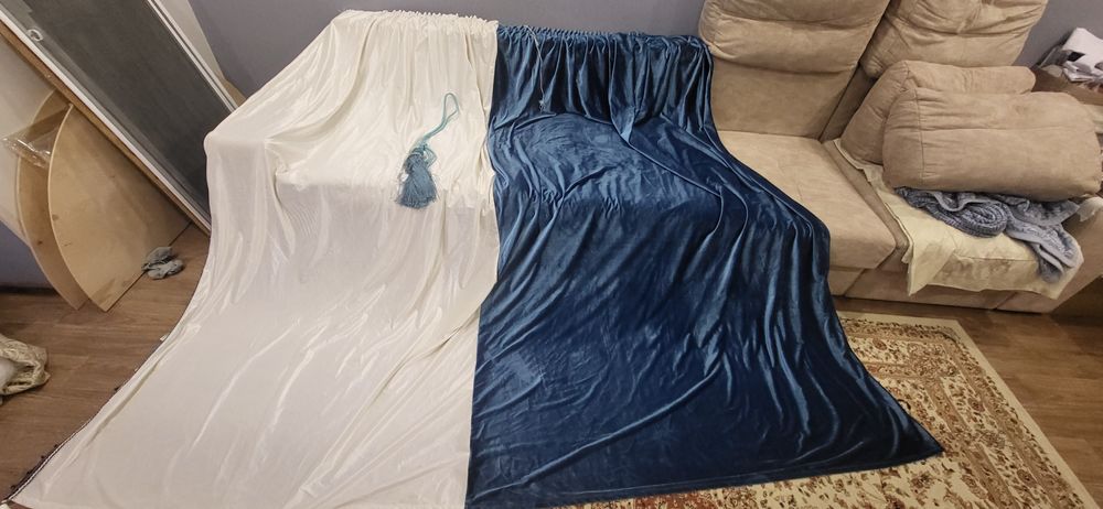 Продаеться Комплектом Тюль и Шторы