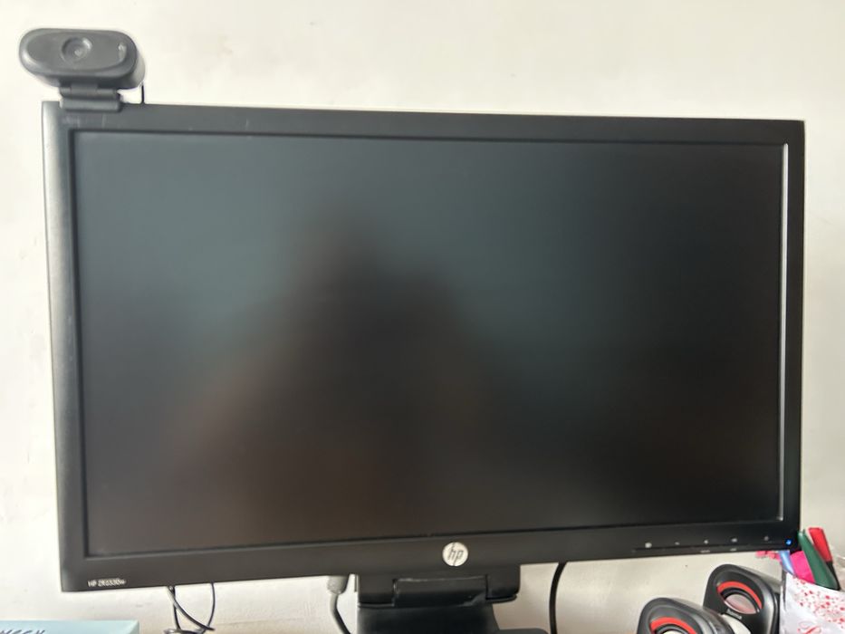 Геймърски компютър gaming PC, монитор HP, клавиатура, мишка