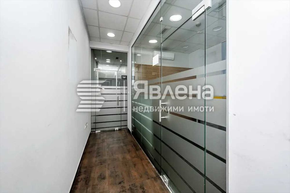 Продава се Магазин в София, Център - 172 кв.м за 2326 €/кв.м - Снимка #1