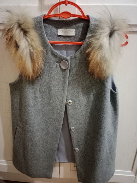 Вещи разные модели костюмы платья