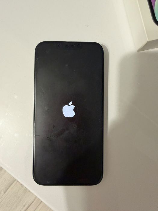 Vind iphone 14 ,128 GB