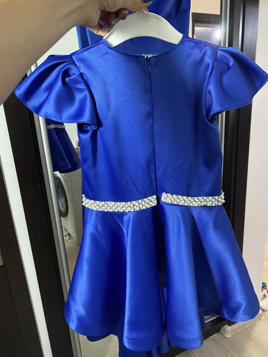 Rochii mama-fiică din tafta