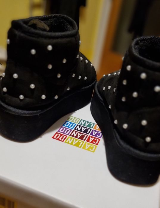Botine negre cu ștrasuri CALANDO
