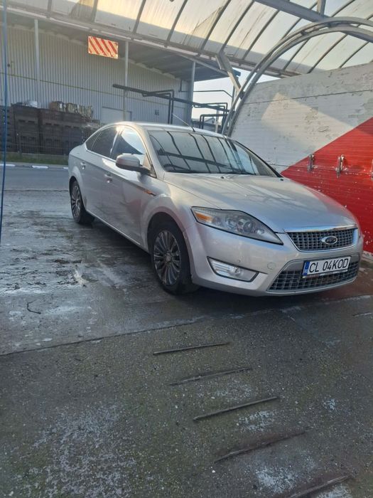 Vând Ford Mondeo urgent