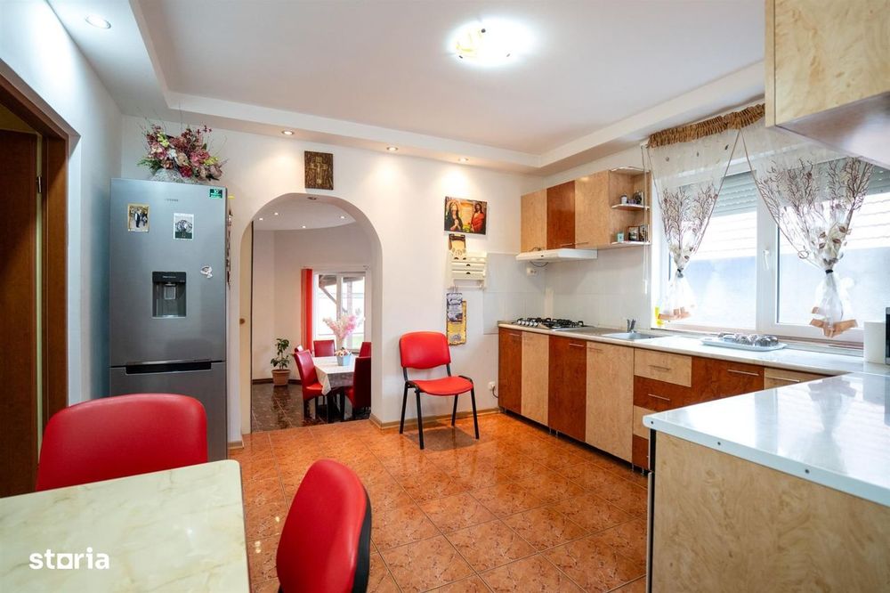 Casa cu 4 camere si 1000 mp teren Santandrei