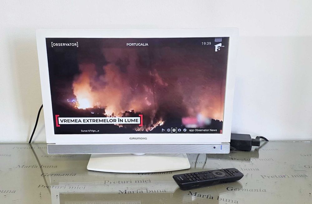 Televizor Grundig 22 VLE 8320 - 22 inch/56 cm pt rulota 12v-consum 35w