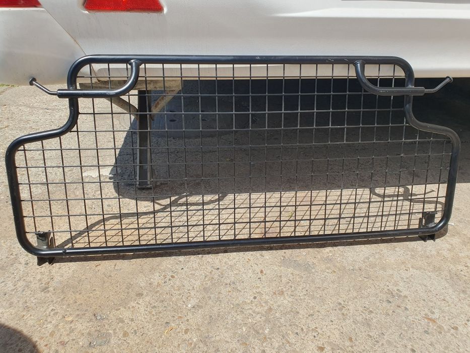 Bari transversale grilaj despărțitor și  set perdelute pt Ford  Focus