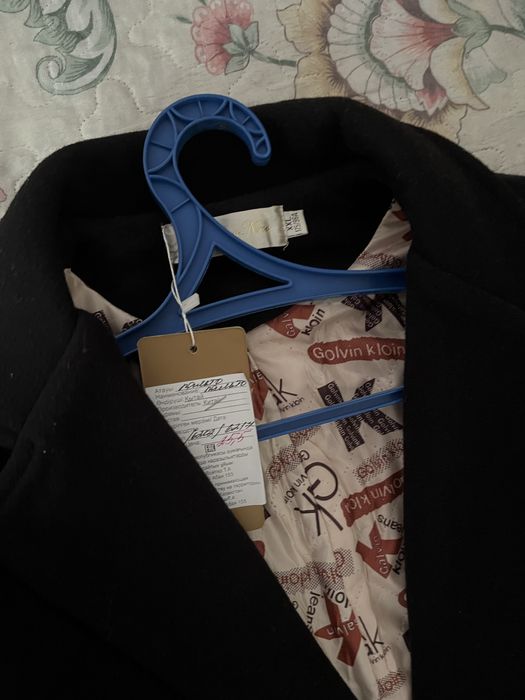 Продам пальто новое