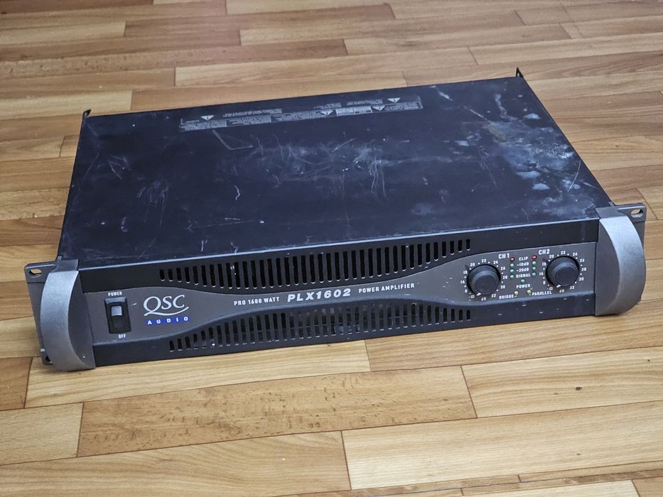Нерабочий усилитель мощности QSC PLX1602