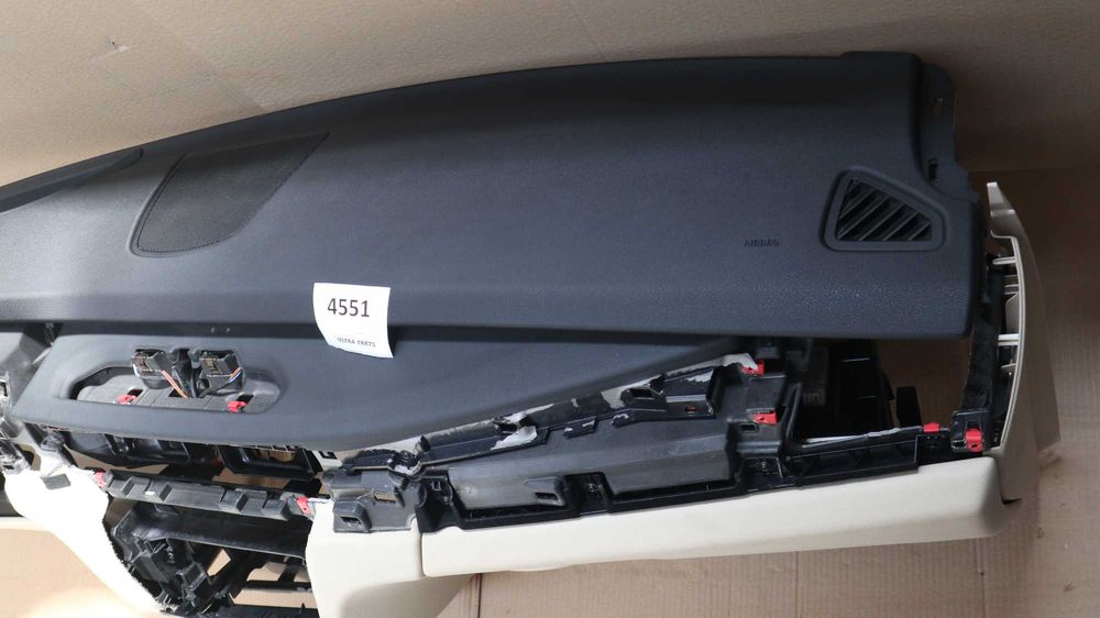Арматурно табло БМВ Х5 Ф15 BMW X5 F15