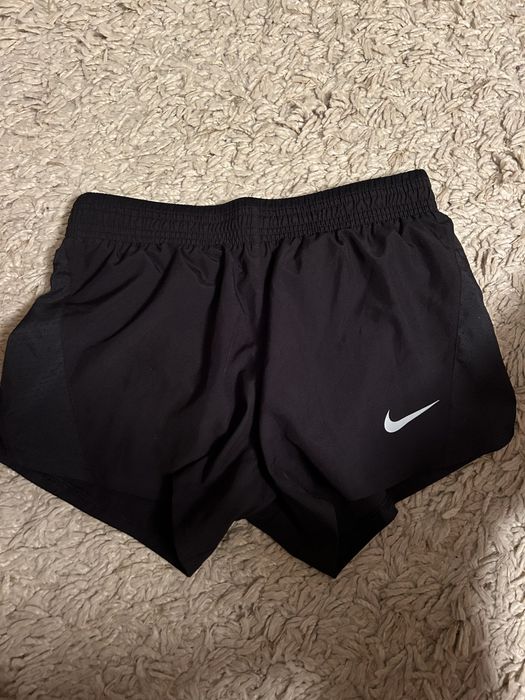 спортни дрехи