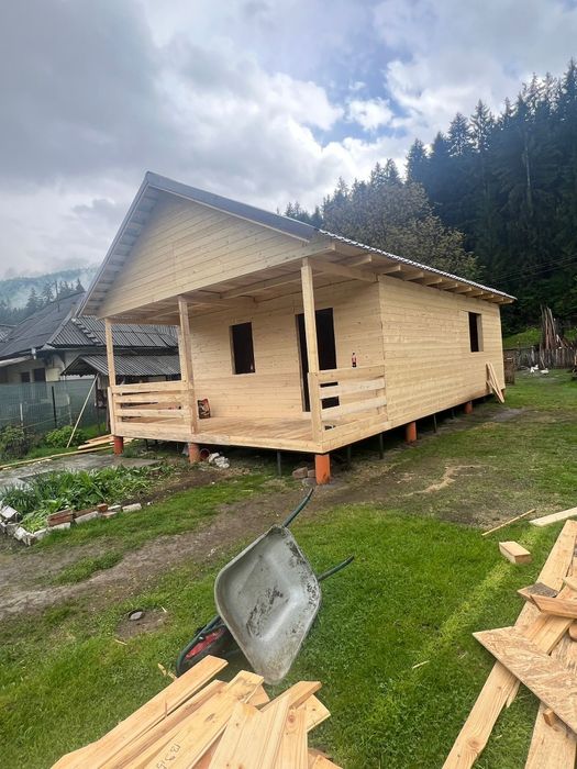 Căsuțe foisoare din lemn