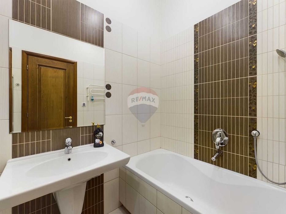 Продава се Къща в Балчик - 223 кв.м за 2691 €/кв.м - Снимка #20