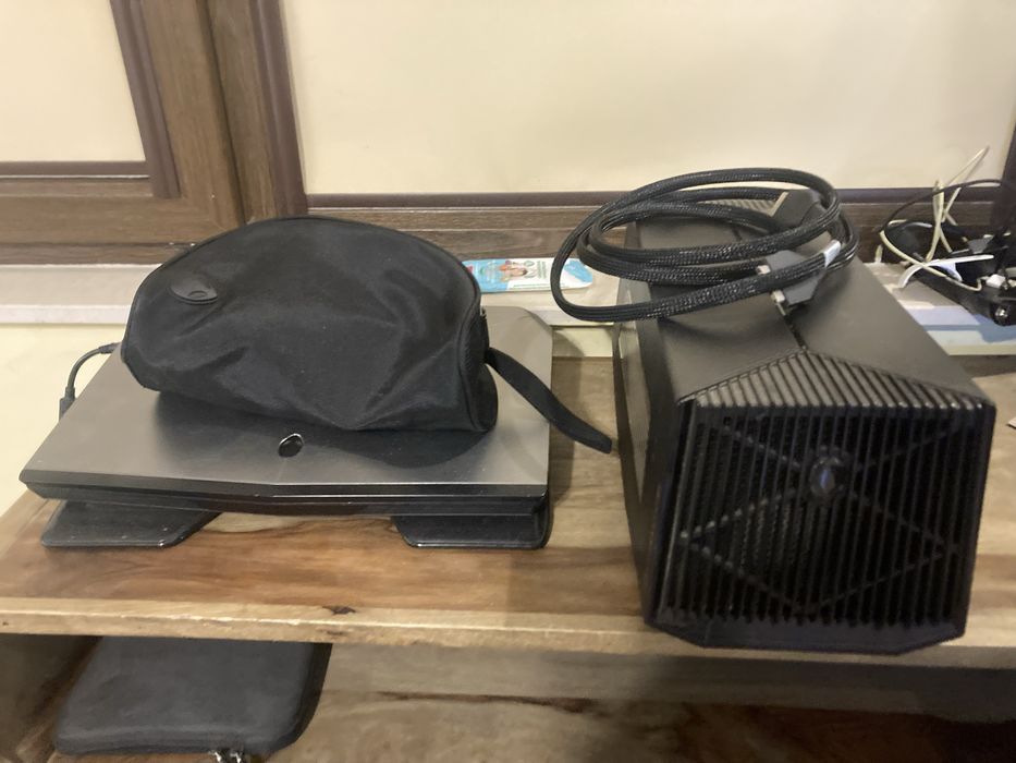 Dell Alienware 15 + Amplifier