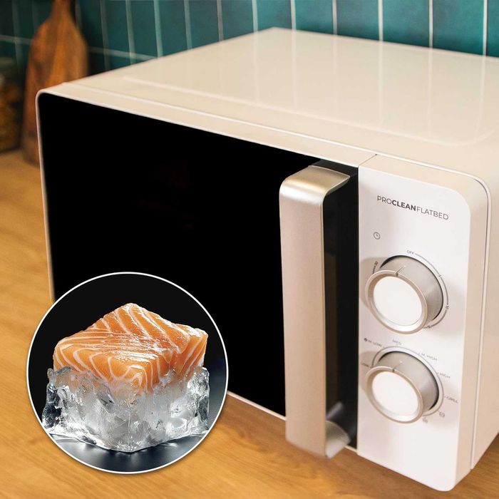 Микровълнова фурна Cecotec Proclean 3110 с плоска основа и грил 20 л Капацитет, 700 W, 6 регулируеми нива, грил 800 W
