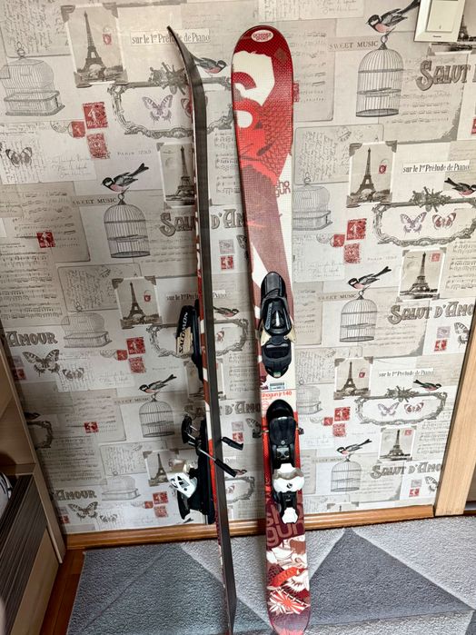 Ски Salomon 140 см + автомати Salomon