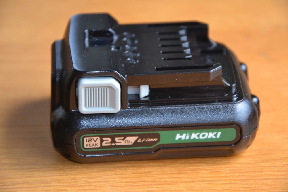 Нова батерия HITACHI/HIKOKI 12V, 2.5Ah