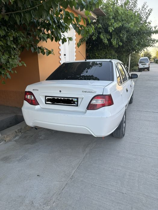 Nexia 2 sroʻchno sotiladi