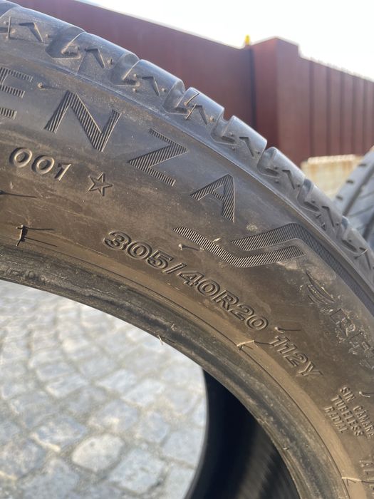 Летни гуми Бриджстоун Bridgestone 275 45 20 на 305 40 20 рънфлат