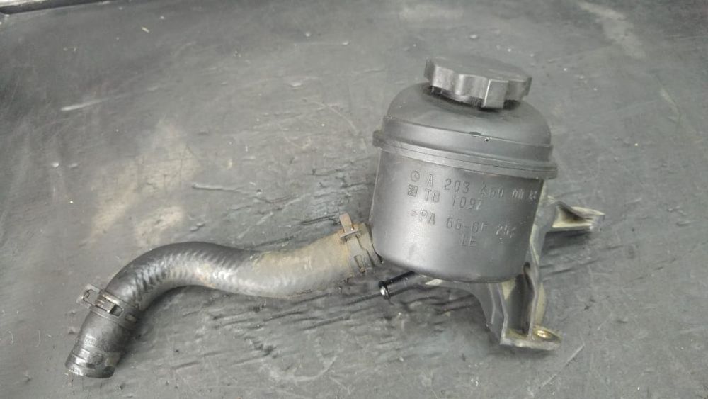 vas lichid servodirectie  2.7 cdi 612962 mercedes c-class w203 a2034600083
