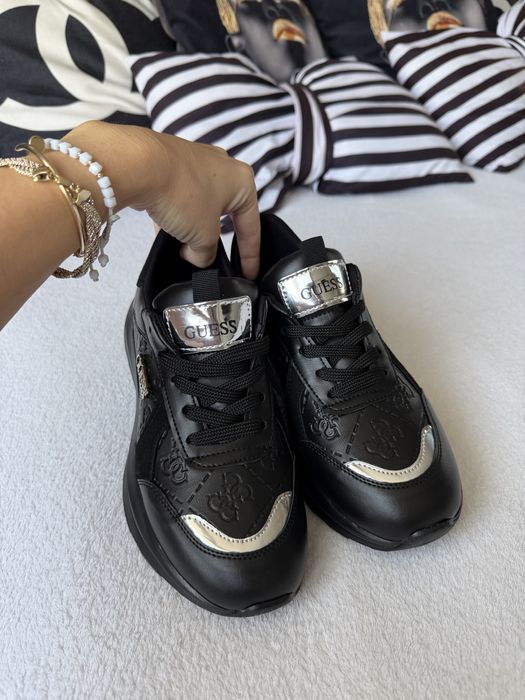 Дамски маратонки Guess