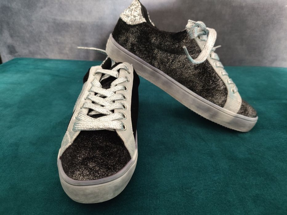 Обувки Chattawak