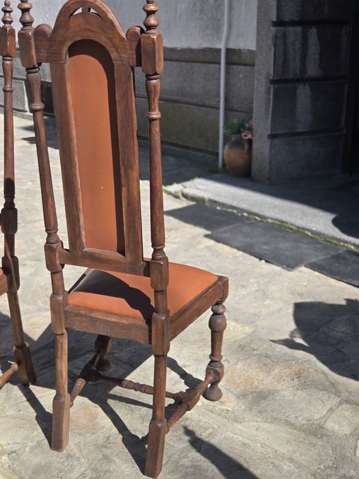 Два комплекта 4 бр  старинни рицарски столове