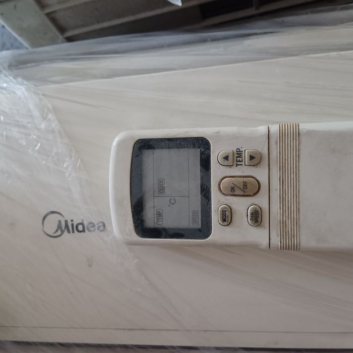 Климатик.  Midea